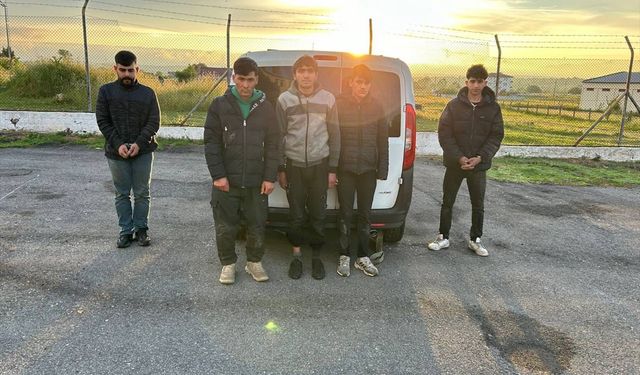 Kırklareli ve Tekirdağ'da 15 düzensiz göçmen yakalandı