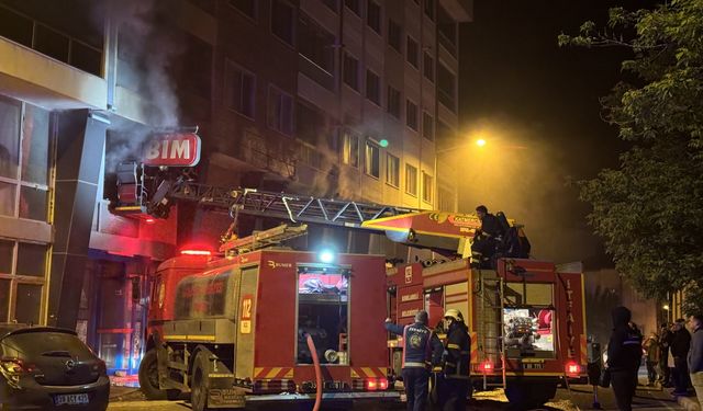 Kırklareli'nde markette çıkan yangın söndürüldü