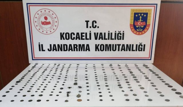 Kocaeli'de tarihi eser niteliğinde 252 sikke ve objeler ele geçirildi