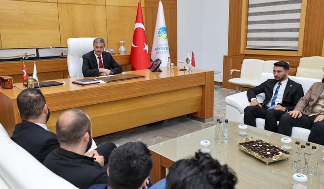 Sakarya Büyükşehir Belediye Başkanı Alemdar'a ziyaretler sürüyor