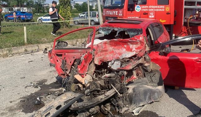 Sakarya'da 2 kişinin öldüğü trafik kazasıyla ilgili tır sürücüsü tutuklandı