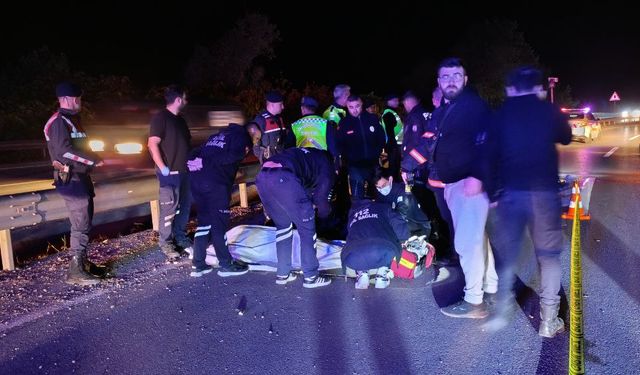 Sakarya'da bariyere çarpan motosikletin sürücüsü öldü