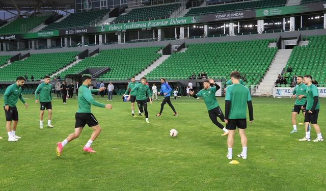Sakaryaspor, Bodrum FK ile oynayacağı play-off final maçının hazırlıklarını tamamladı