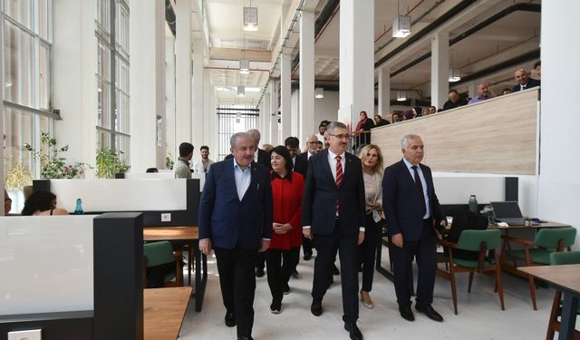 Tekirdağ'da Murat Kamil Tırpancı Kütüphanesi açıldı