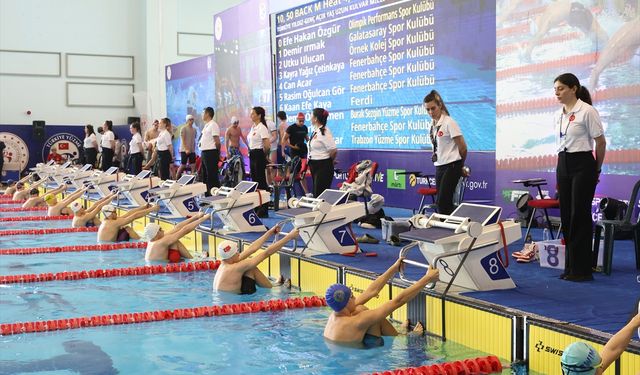 Yüzmede milli takım seçmeleri Edirne'de başladı