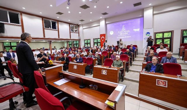 Başkan Alemdar vatandaşa meclisin kapısını açtı