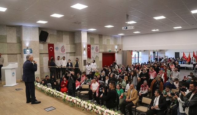 Başkan Büyükkılıç, özel gençlerin temsili askerlik kınasına katıldı