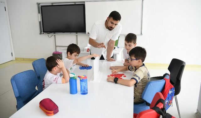 Çayırova Belediyesi Bilgi Evleri’nde yaz okulu kayıtları başlıyor