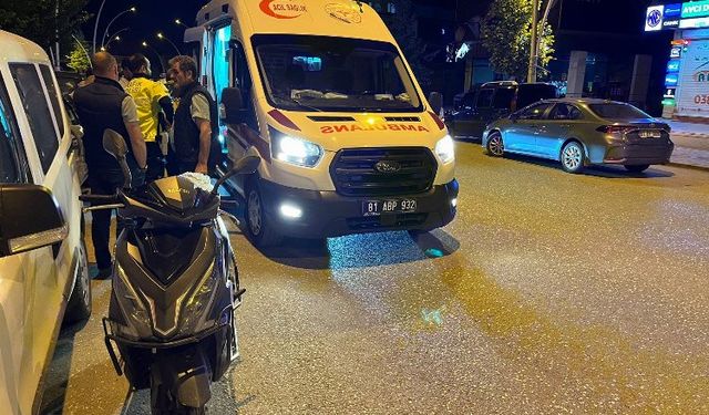 Direksiyon hakimiyetini kaybeden motosiklet sürücüsü yaralandı