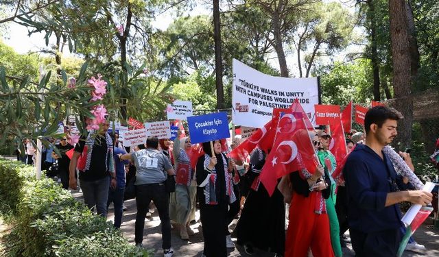 Dokuz Eylül'lü öğrencilerden Filistin dayanışması