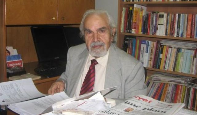 Dr. Erdal Atabek vefat etti