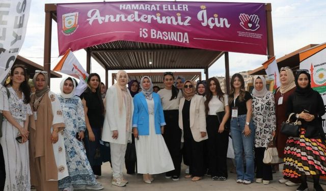 Hamarat Eller’den, Anneler Günü için kermes