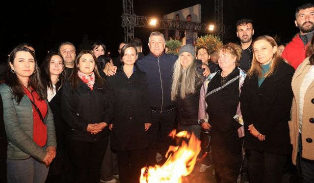 İzmir Güzelbahçe’de 'Denizler' türkülerle anıldı