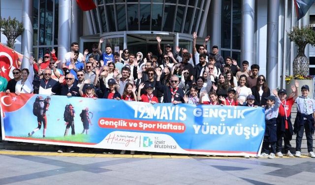 İzmitli gençler, 19 Mayıs Gençlik Yürüyüşünde buluştu