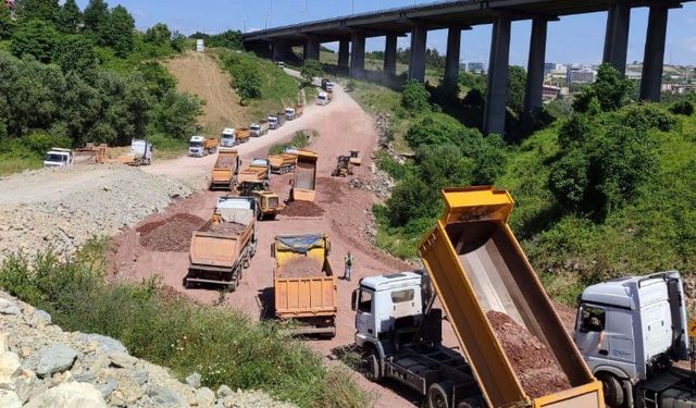 Kocaeli'de hummalı yol çalışması