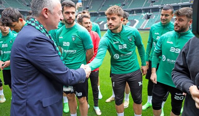 Kocaelispor'a Başkan Büyükakın'dan moral ziyareti