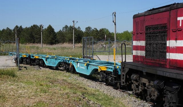 Konteyner vagonlar TCDD'ye teslim edildi