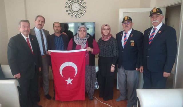 Konya Büyükşehir'den şehit ve gazi ailelerin evlerine ziyaret