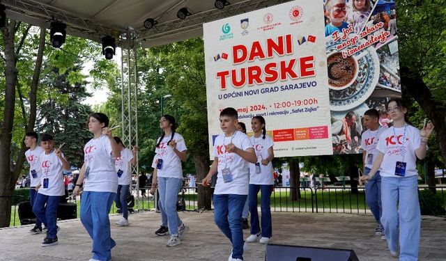 Selçuklu , Saraybosna ve Zenica’da çocukların yüzünü güldürdü