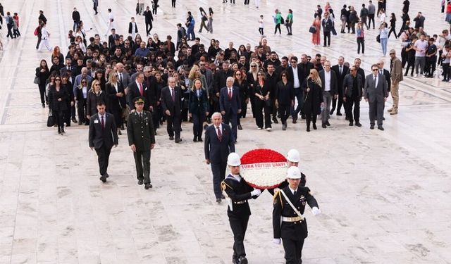 TEV 57'nci yılında Ata'nın huzurunda