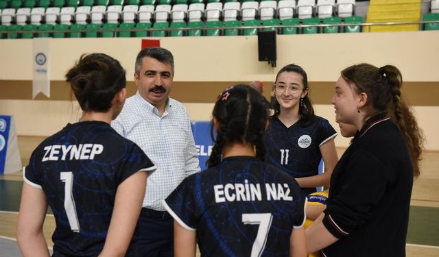 Yıldırım'da okul sporları ilçe şenlikleri devam ediyor