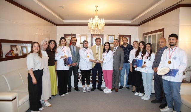12 ülkeden öğrenciler Gastro Bodrum’da yarıştı