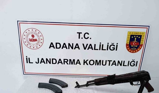 Adana’da bir uzun namlulu tüfek ele geçirilirken 2 kişi de yakalandı