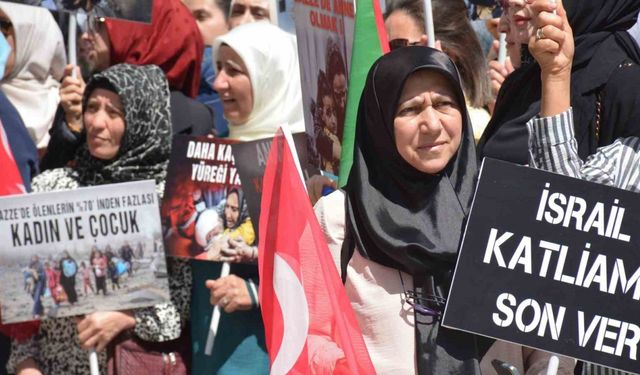 AK Parti Kadın Kolları 81 ilde İsrail’i protesto etti