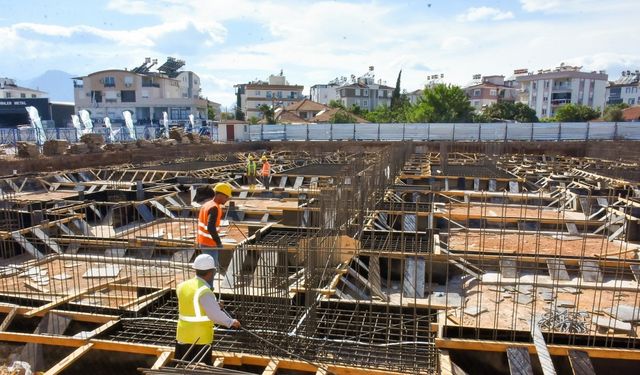 Akdeniz Modern Sanayi Sitesinin temeli atıldı