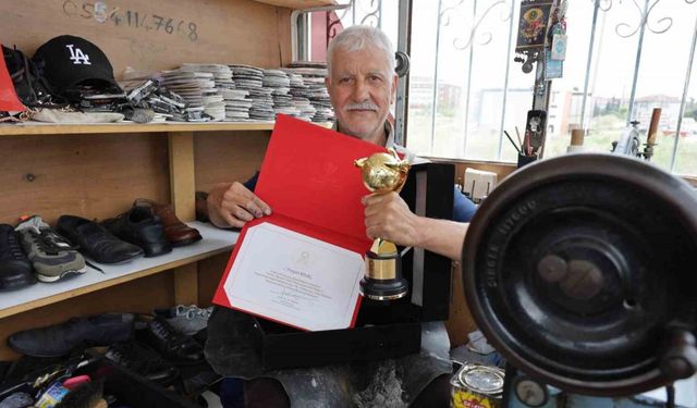 Aksaraylı Turgut amcaya 7. Uluslararası İyilik Ödülü