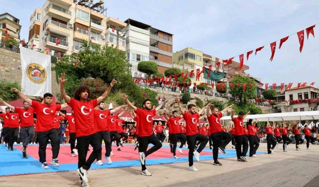 Alanya’da 19 Mayıs coşkusu yaşandı