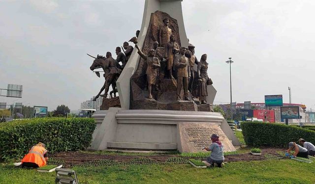 Antalya yazlık çiçeklerle rengarenk olacak