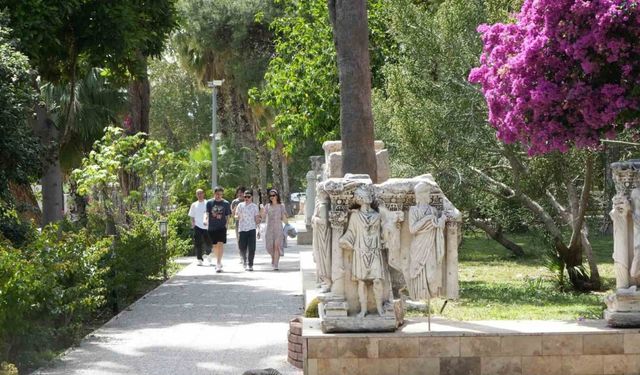 Antalya’da ’Müzeler Günü’nde ziyaretçi birincisi Olympos Antik Kenti oldu