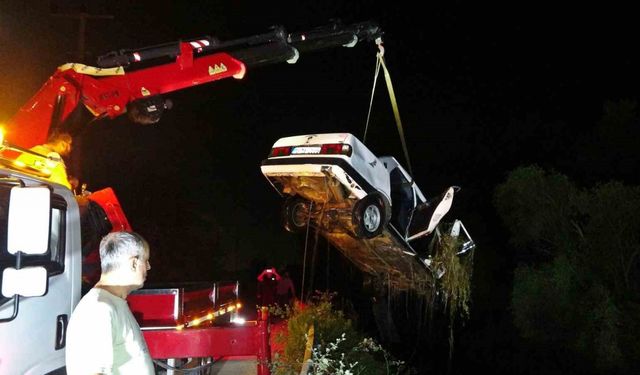 Antalya’da sulama kanalına uçan araçtaki kayıp çocuğun cansız bedenine ulaşıldı