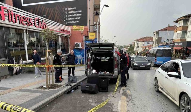 Aracına malzeme yüklerken silahlı saldırıya uğradı