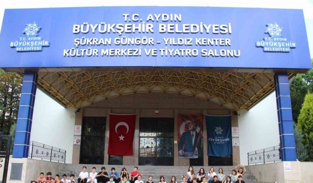 Aydın Büyükşehir Belediyesi Şehir Tiyatrosu’nun genç yetenekleri büyük beğeni topladı