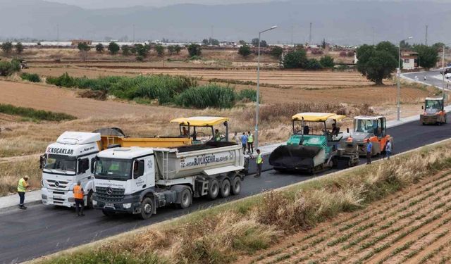 Aydın Büyükşehir Belediyesi yol yapım çalışmalarına devam ediyor