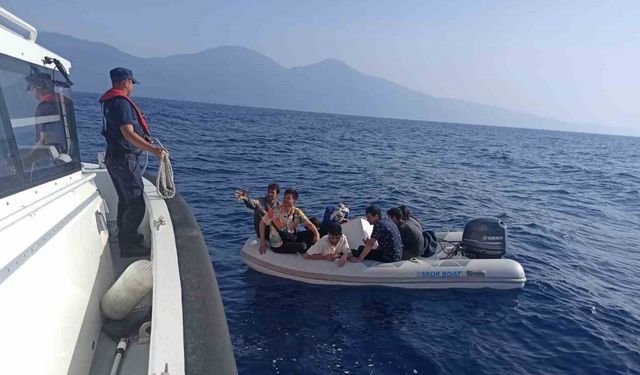 Aydın’da 8 düzensiz göçmen kurtarıldı