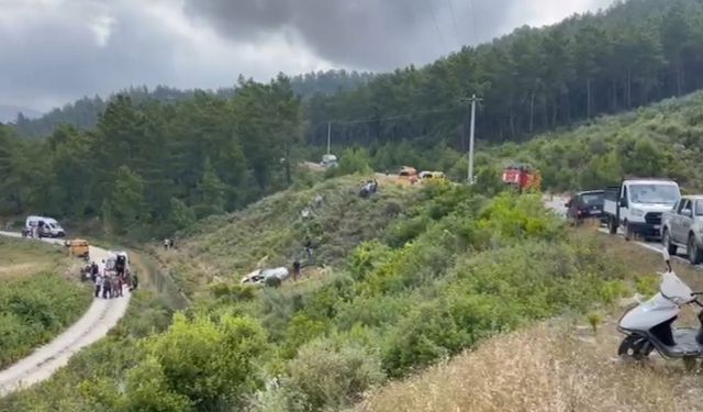 Bahçe işinden dönen aile kamyonetle şarampole yuvarlandı: 1 ölü, 1’i çocuk 3 yaralı