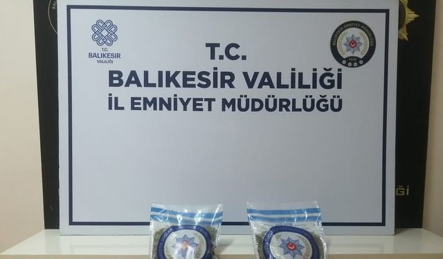 Balıkesir’de uyuşturucu ticareti yapan 2 şüpheli yakalandı