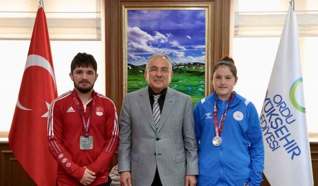 Başkan Güler, başarılı sporcuların hedefini ‘Avrupa ve Dünya şampiyonluğu’ olarak belirledi