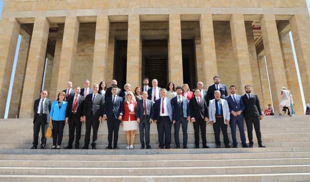 Başkan Mehmet Ertaş Anıtkabir’de