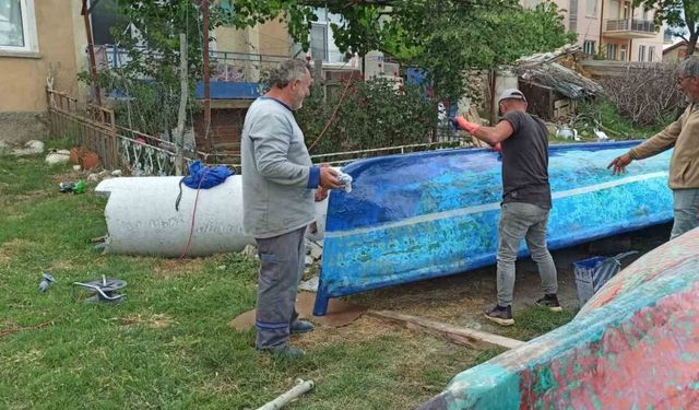 Beyşehir’de tatlı su balığı avcıları yeni sezon hazırlıklarına başladı