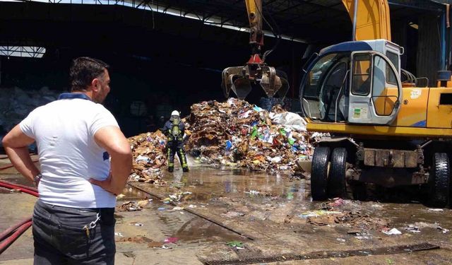 Çöpte başlayan yangın iki işyerine sıçradı