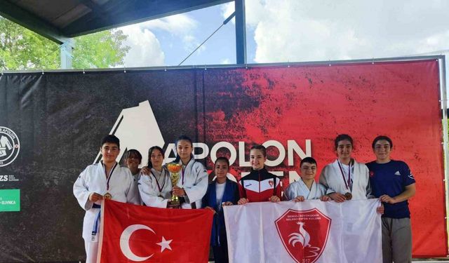 Denizli Büyükşehir Judo Takımı Slovenya’dan derece ile döndü