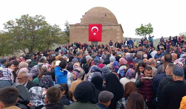 Develi’de ’Hızır İlyas Şenlikleri’ Hıdırellez Tepesi’nde yapıldı