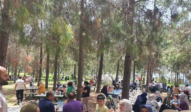 Eğitim Bir Sen Antalya şubesinden annelere özel piknik