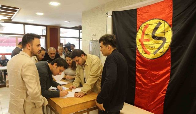 Eskişehirspor’un seçimli genel kurulu 2 Haziran’a ertelendi