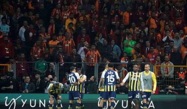 Fenerbahçe, şampiyonluk şansını son haftaya taşıdı