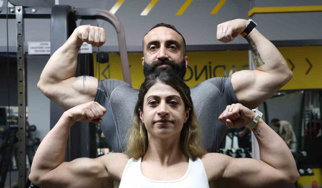 Fitness sporcusu sağlık çalışanı kadının başarı hikayesi görenleri hayran bıraktı